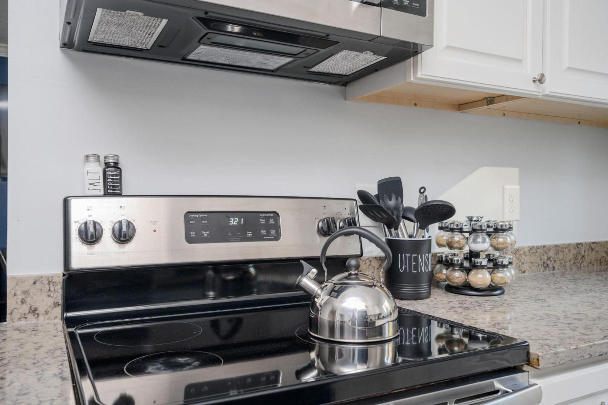 Quiet & Quaint Apartment, 5 Mins To Airport And 15 Mins To Downtown Атланта Екстер'єр фото